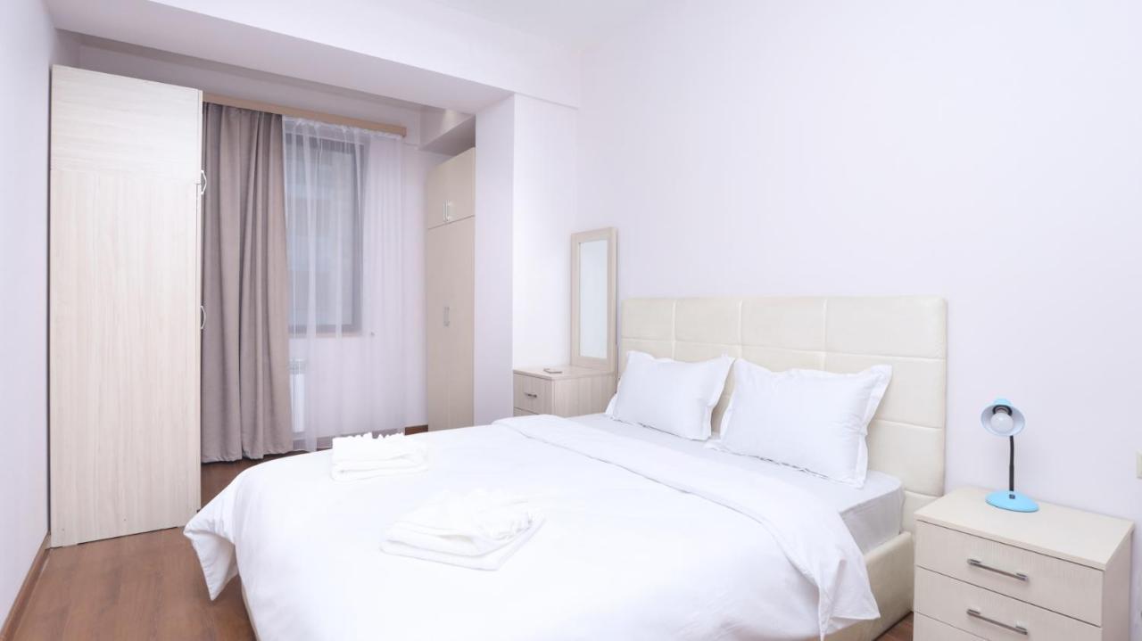 Stay Inn-Apartments On Buzand 17 エレバン エクステリア 写真