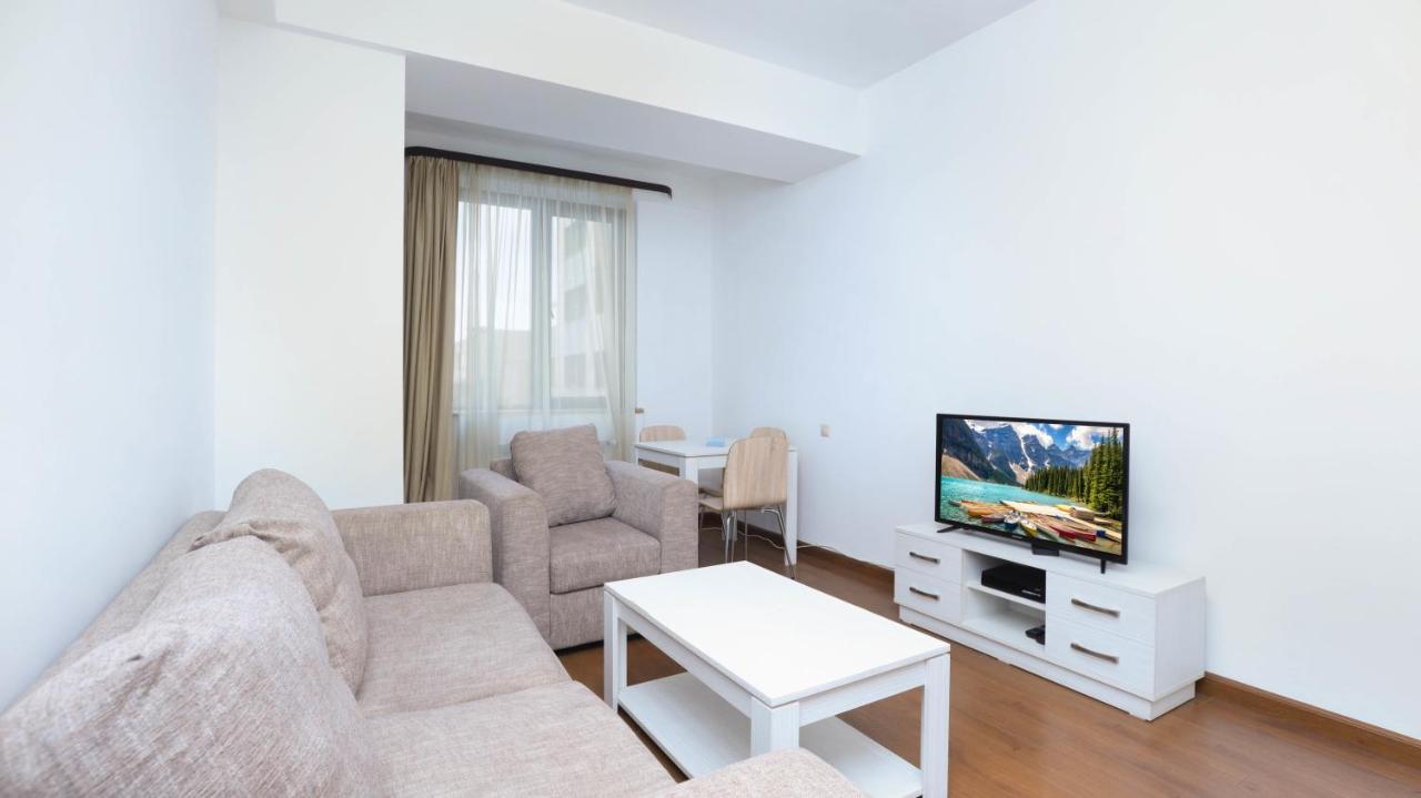 Stay Inn-Apartments On Buzand 17 エレバン エクステリア 写真